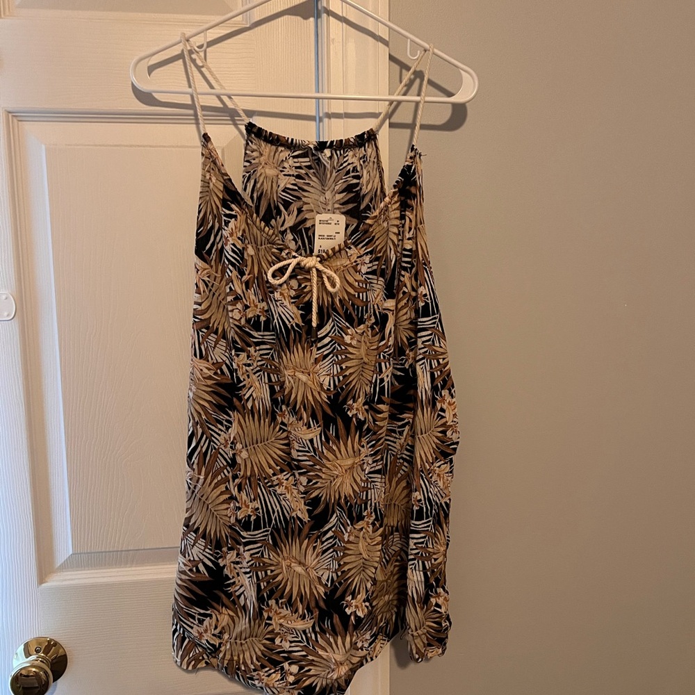 NWT beach cover up from forever 21